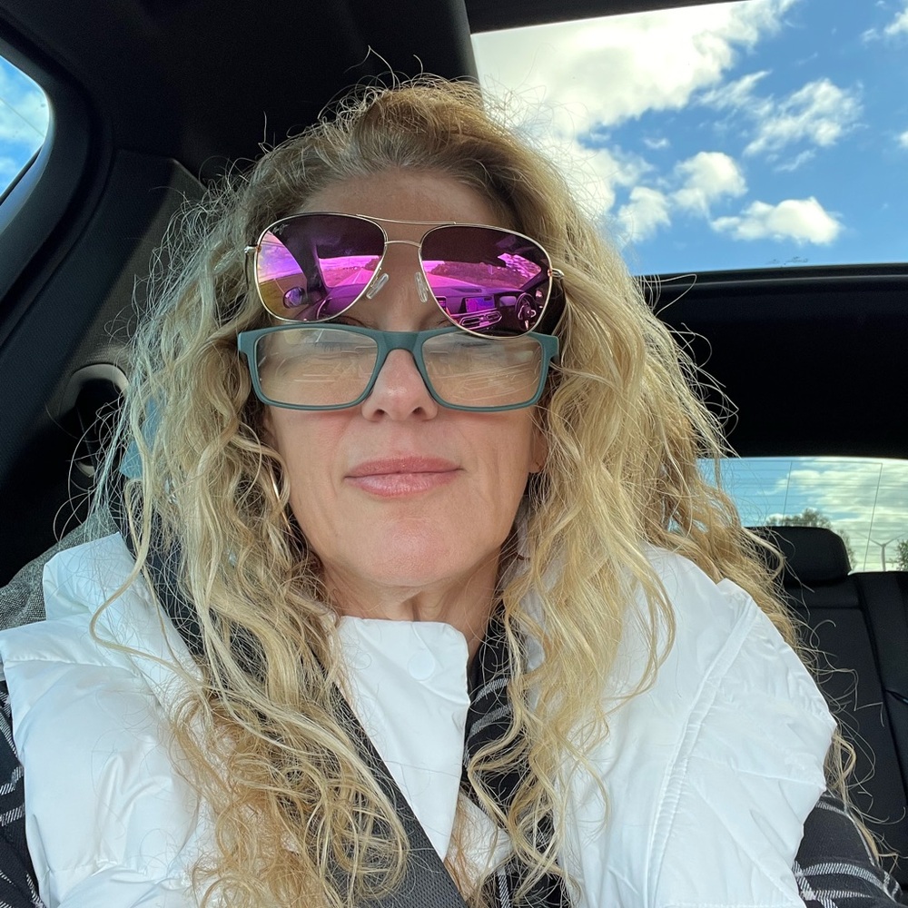 Meet your Posher, Edan